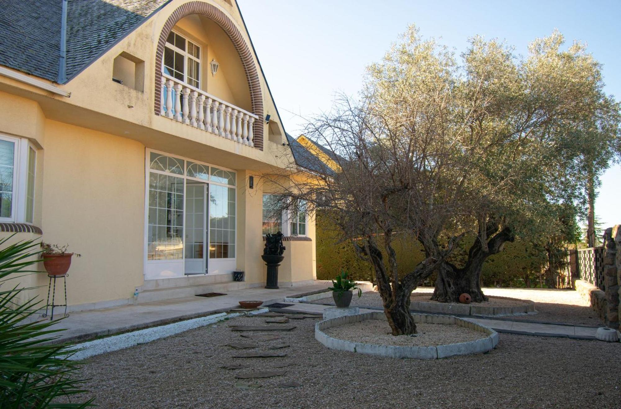 Villa Quiroga Villaviciosa de Odon Ngoại thất bức ảnh